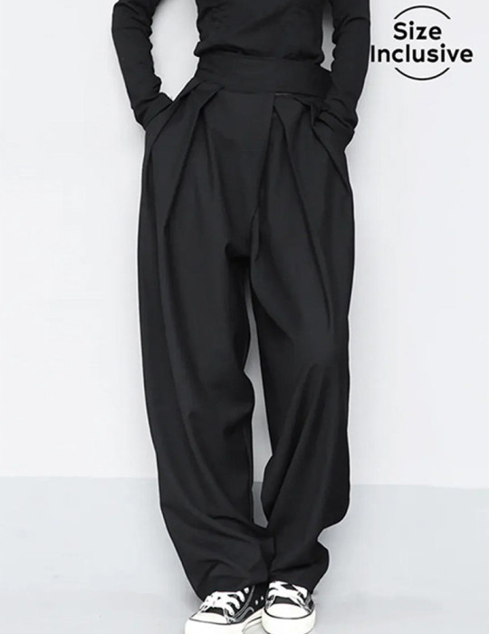 Pantaloni con chiusura a strappo e gamba larga